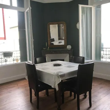Apartment Biarritz, 2 Pieces, 4 Personnes - Fr-1-3-474