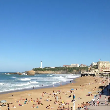 Biarritz, 2 Pieces, 4 Personnes - Fr-1-3-474 *